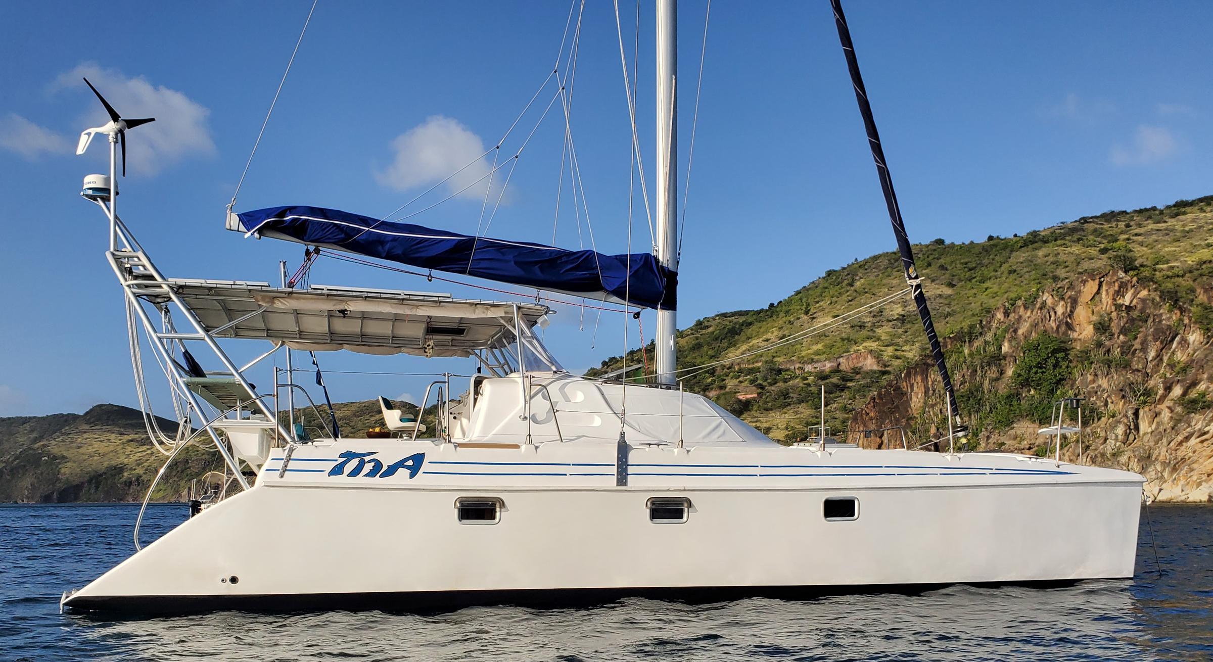 manta 40 catamaran review