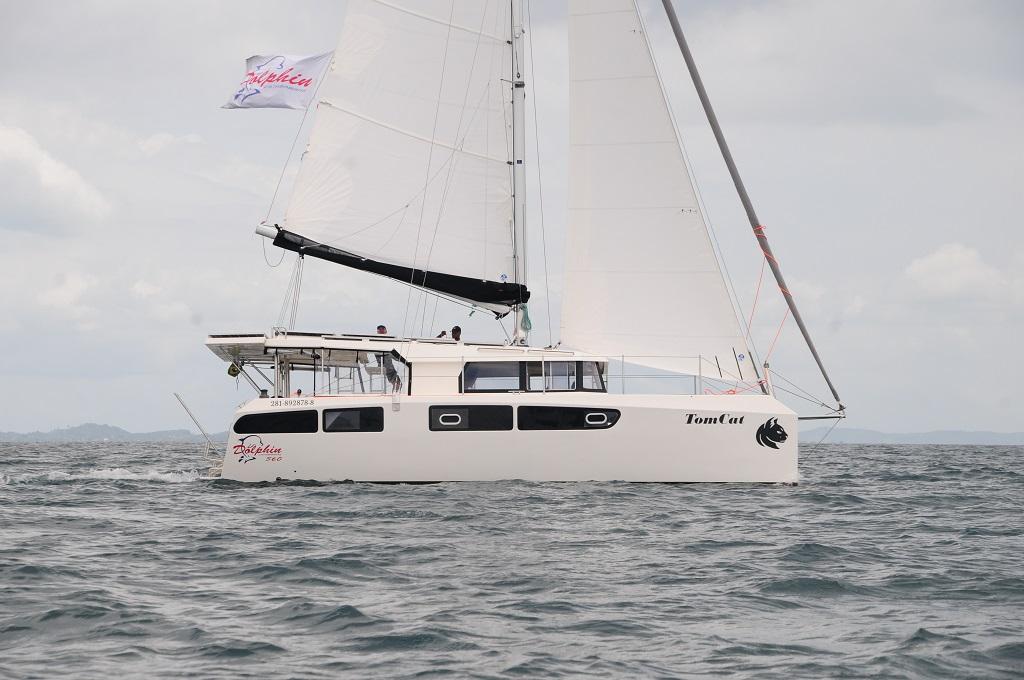 catamaran 380 for sale